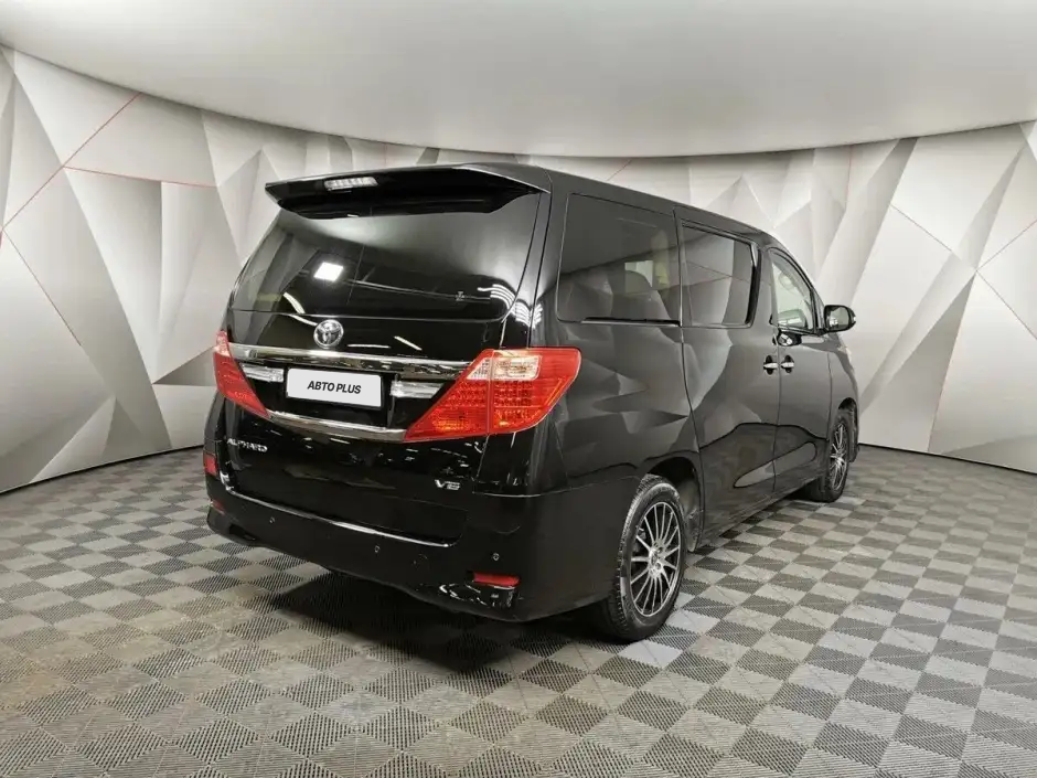 Toyota Alphard 2013 левый руль. Тойота альфард 2013. Toyota Alphard 2013 левый. Минивэн Тойота альфард 2013.